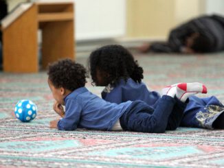 Kinder in einer Moschee, über dts Nachrichtenagentur