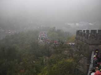 Chinesische Mauer mit Touristen, über dts Nachrichtenagentur