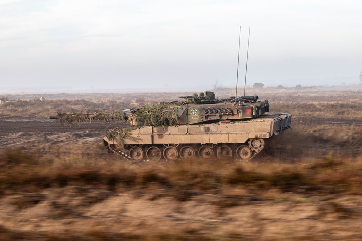 Bundeswehr erhält 18 neue Leopard 2-Panzer / Wiederbeschaffung in Rekordzeit im BAAINBw beauftragt