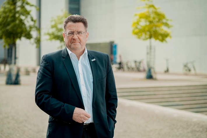 Stephan Brandner: Ex-Bundespräsident Gauck erweist sich als echter Undemokrat und Blockpolitiker