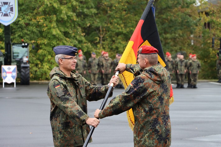 Streitkräftebasis: Stärkung der Bundeswehrlogistik wird fortgesetzt / Feierliche Indienstellung des Logistikregiment 4 in Volkach